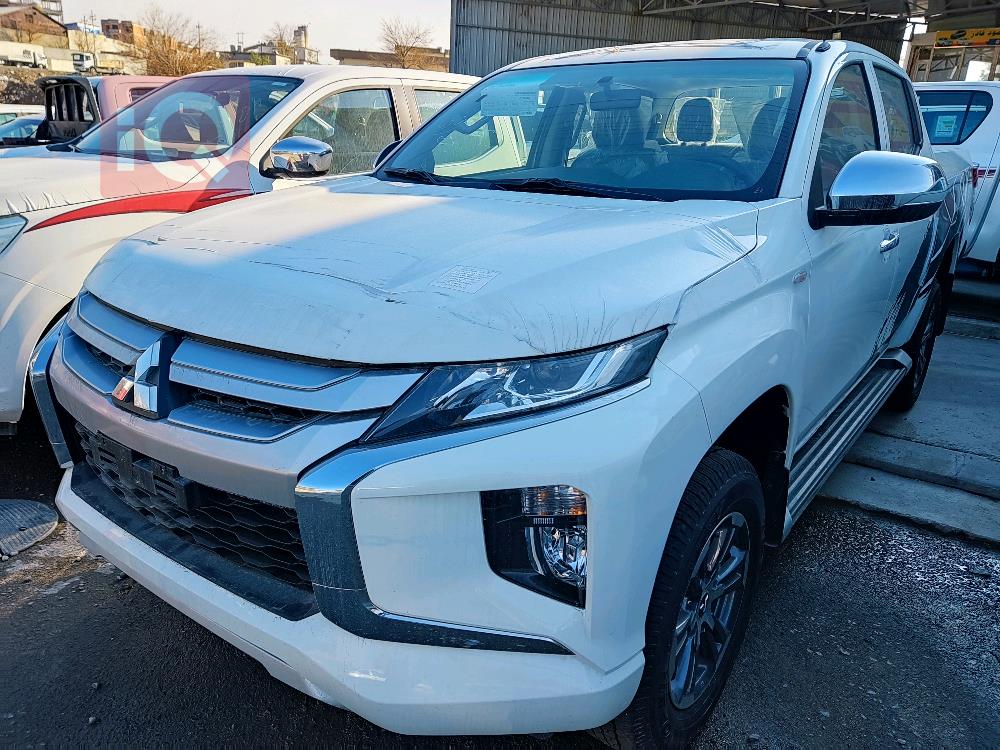 میتسوبیشی L200